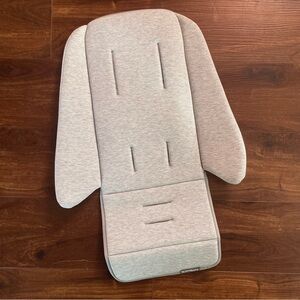 NWOT UPPAbaby Infant SnugSeat (Liner only)